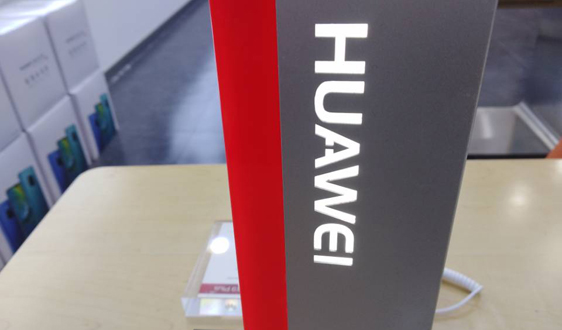 智能早新闻：英国对华为态度反转、高原无人直升机首飞……